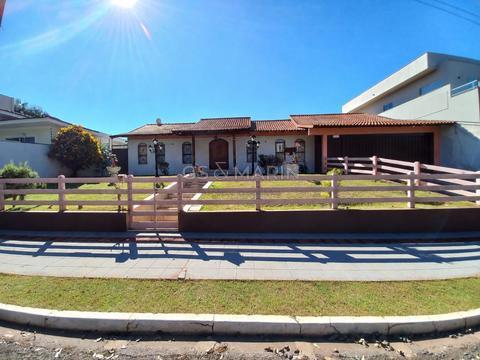 Casa à venda em Londrina, Bela Suiça, com 4 quartos, com 503 m²