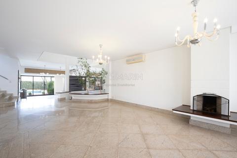 Casa com 3 suítes à venda e para locação no Cond. Morada Imperial, em Londrina