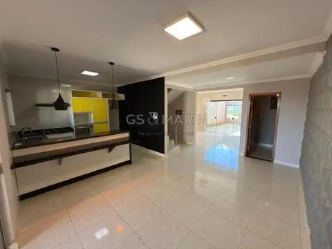 Casa à Venda no bairro Terras de Santana II, em Londrina