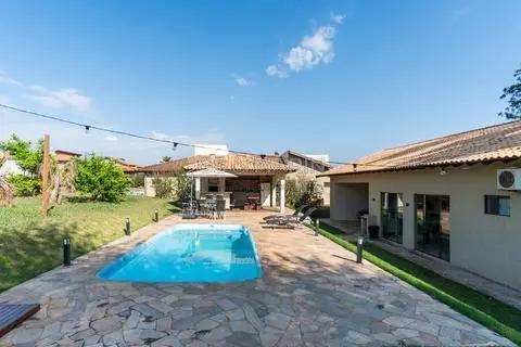 Casa à venda no Cond. Estância Santa Paula, em Londrina