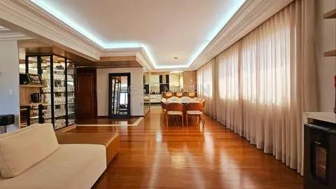 Apartamento à venda no Ed. Polaris, Centro