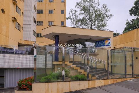 Apartamento à venda no Ed. Four Seasons, em Londrina