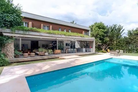 Casa à venda no Cond. Residencial Tucanos, em Londrina