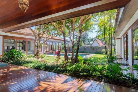 Casa à venda no Cond. Royal Golf, em Londrina