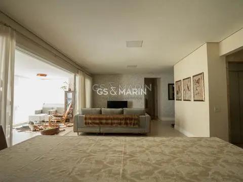 Apartamento à venda no Ed. Maison Victoria, na Gleba Palhano